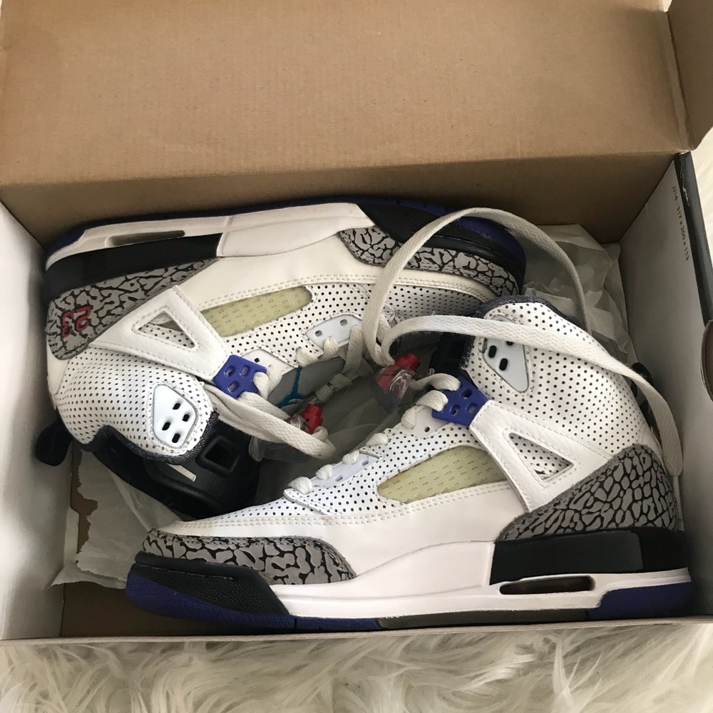 Jordan Spzike (gs)